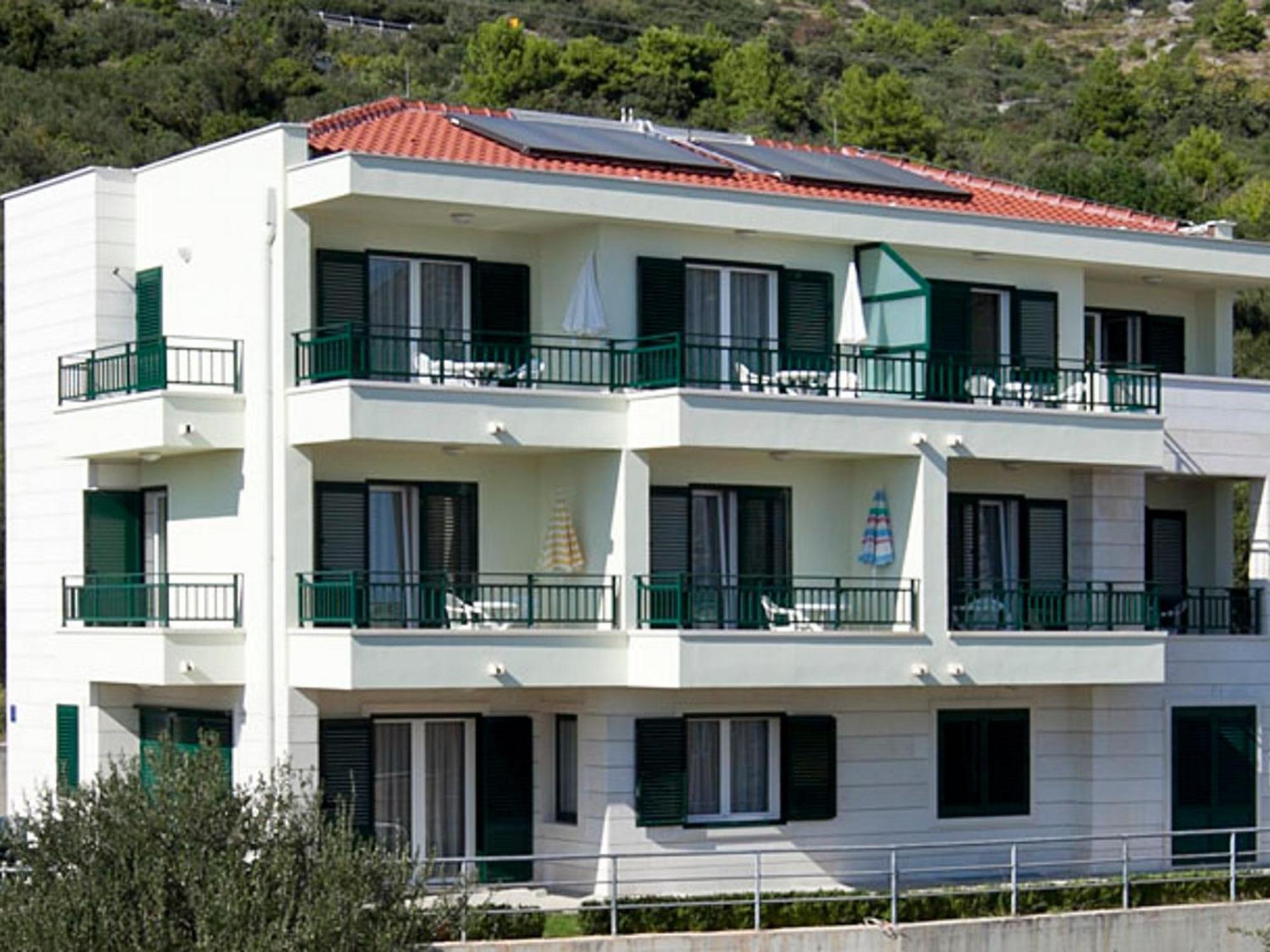 Apartments By The Sea Igrane, Makarska - 17292 المظهر الخارجي الصورة