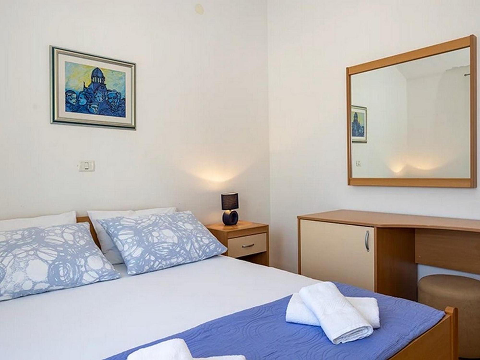 Apartments By The Sea Igrane, Makarska - 17292 الغرفة الصورة