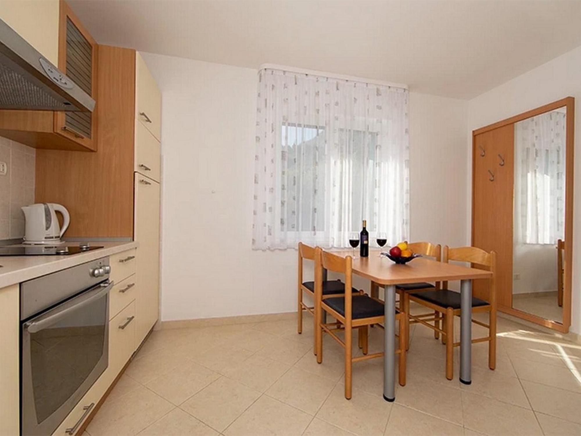 Apartments By The Sea Igrane, Makarska - 17292 الغرفة الصورة